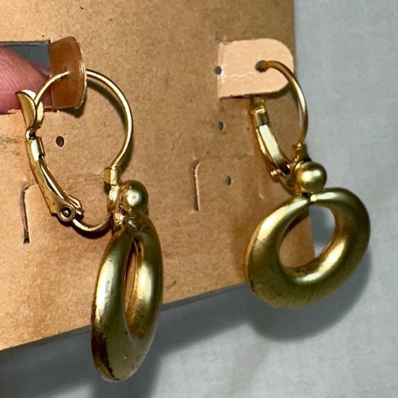 brushed gold Hoop Earrings - Picture 2 of 2